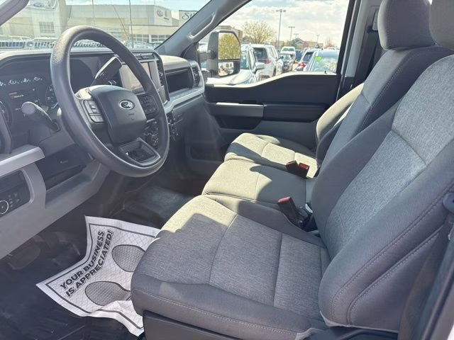 2024 Oxford White Ford Super Duty F-350 SRW XL 4X4 Truck