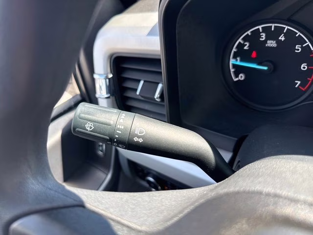 2024 Oxford White Ford Super Duty F-350 SRW XL 4X4 Truck