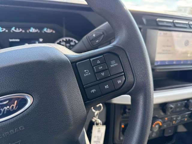 2024 Oxford White Ford Super Duty F-350 SRW XL 4X4 Truck