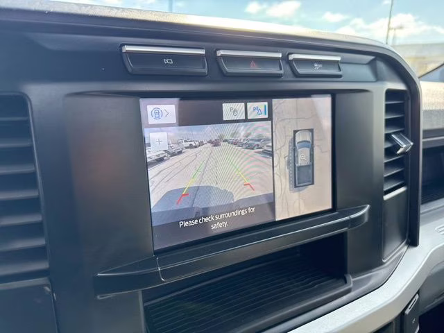 2024 Oxford White Ford Super Duty F-350 SRW XL 4X4 Truck