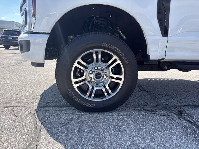 2024 Oxford White Ford Super Duty F-350 SRW XL 4X4 Truck