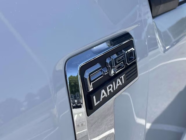 2023 White Metallic Ford F-150 Lariat 4X4 Truck