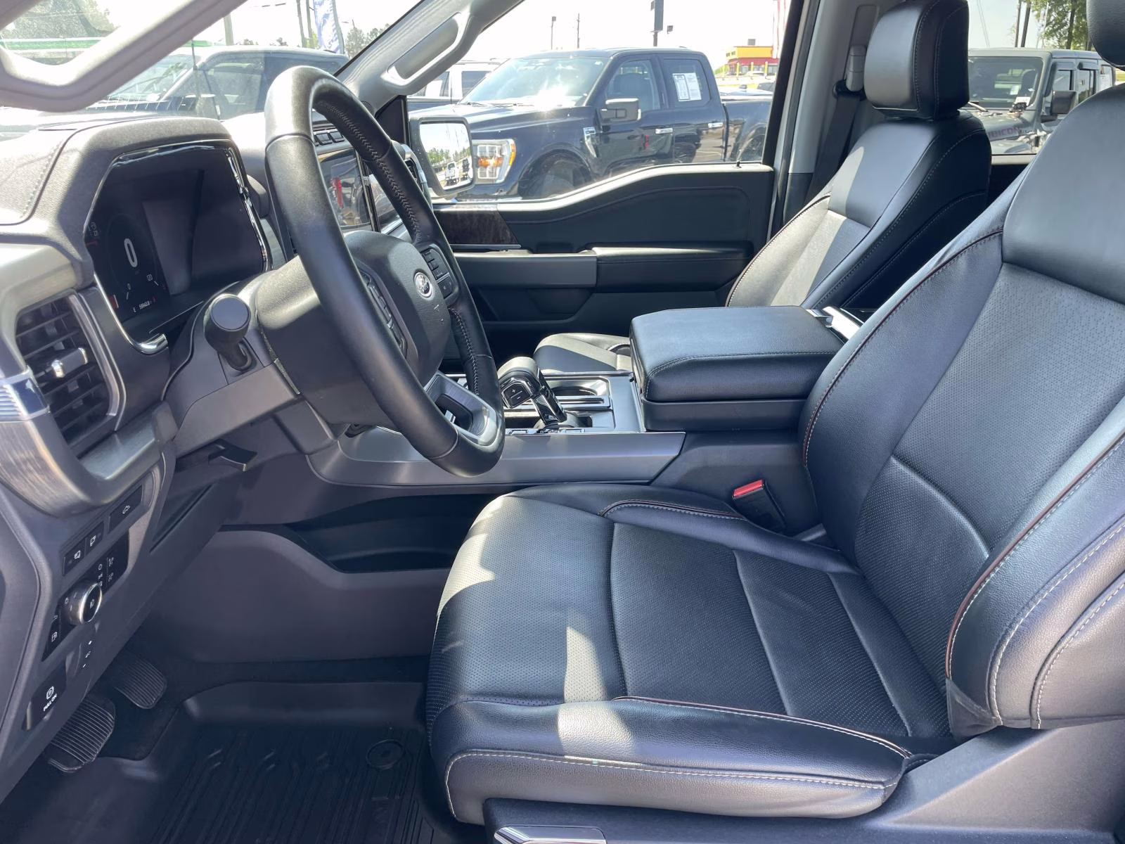 2023 White Metallic Ford F-150 Lariat 4X4 Truck