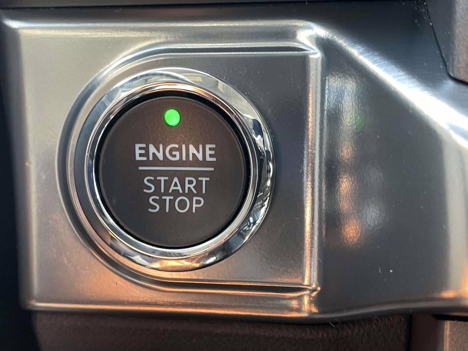 2023 White Metallic Ford F-150 Lariat 4X4 Truck