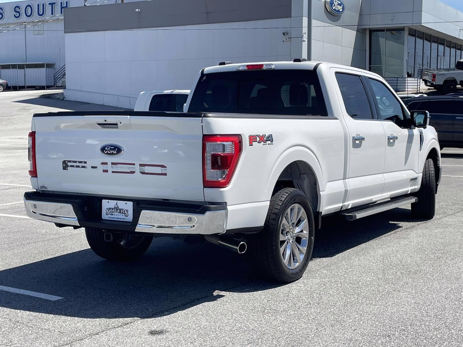 2023 White Metallic Ford F-150 Lariat 4X4 Truck