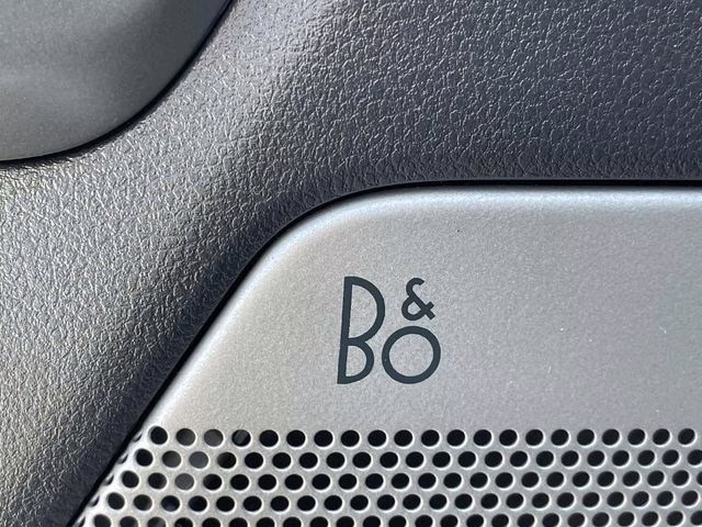 2023 White Metallic Ford F-150 Lariat 4X4 Truck