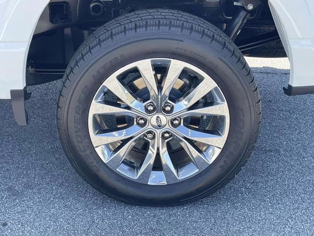 2023 White Metallic Ford F-150 Lariat 4X4 Truck