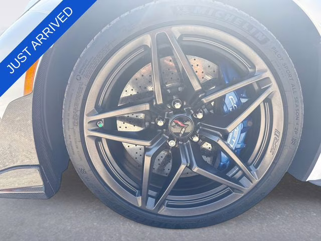 2019 Arctic White Chevrolet Corvette ZR1 RWD Coupe