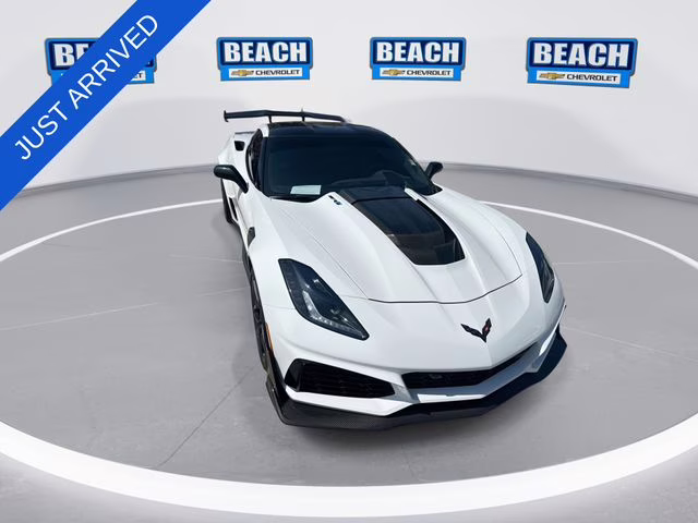 2019 Arctic White Chevrolet Corvette ZR1 RWD Coupe