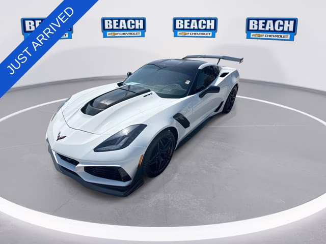 2019 Arctic White Chevrolet Corvette ZR1 RWD Coupe