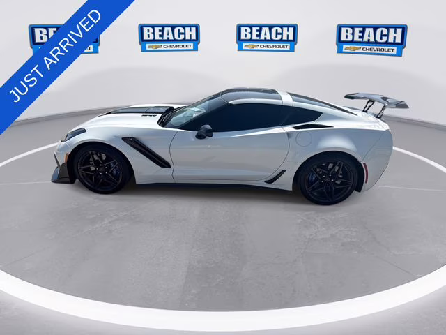 2019 Arctic White Chevrolet Corvette ZR1 RWD Coupe