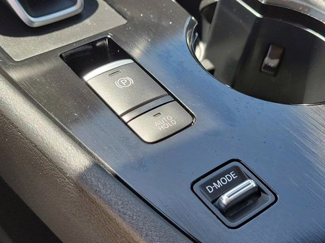 2024 Brilliant Silver Metallic Nissan Rogue SV FWD SUV