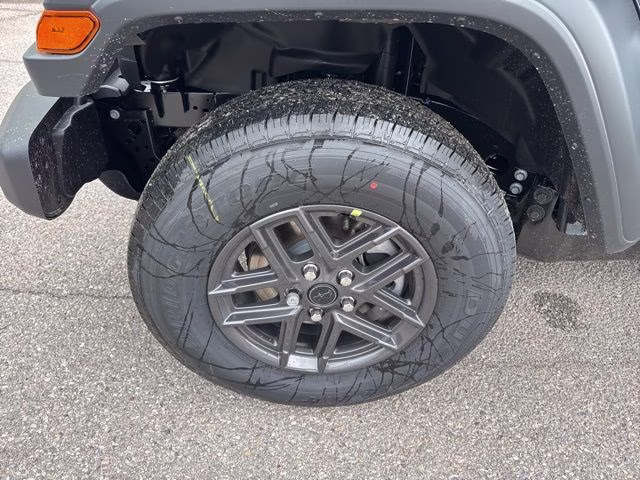 2026 Anvil Clearcoat Jeep Gladiator Sport 4X4 Truck