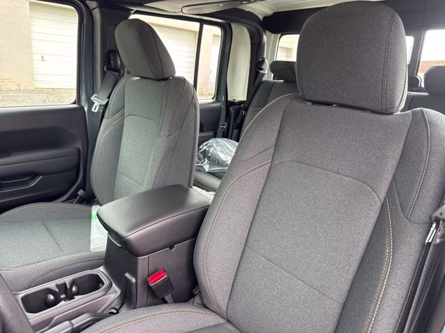 2026 Anvil Clearcoat Jeep Gladiator Sport 4X4 Truck