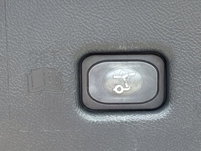 2021 White Lincoln Nautilus Reserve AWD SUV