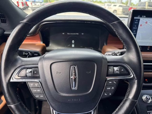 2021 White Lincoln Nautilus Reserve AWD SUV