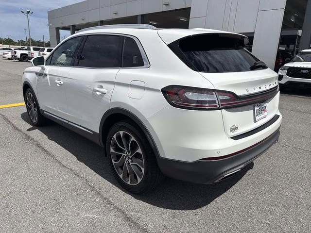 2021 White Lincoln Nautilus Reserve AWD SUV