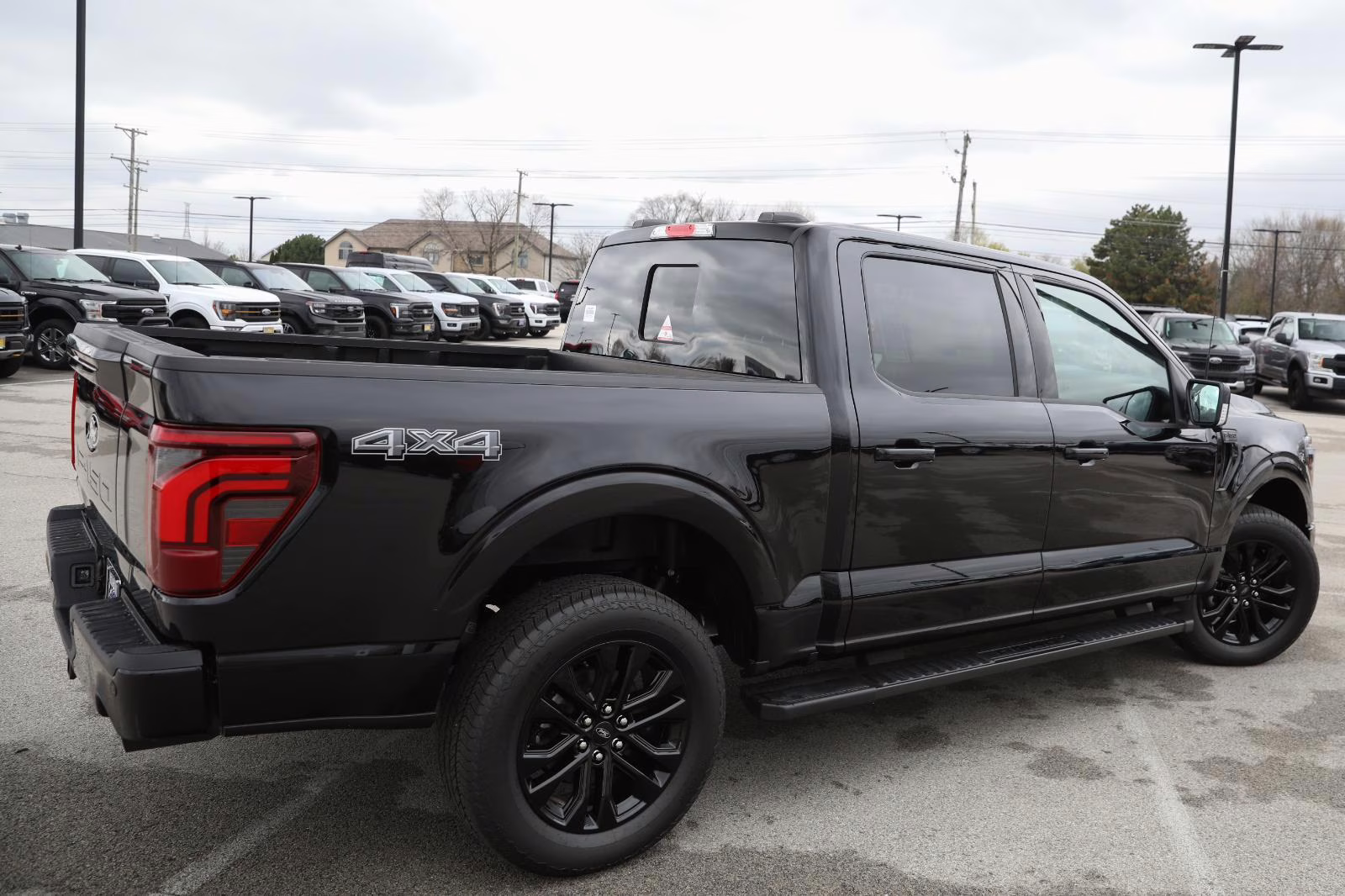 2026 Agate Black Metallic Ford F-150 LARIAT 4X4 Truck