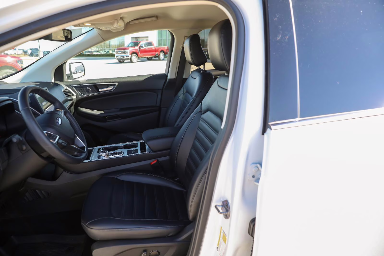 2023 Oxford White Ford Edge SEL AWD SUV