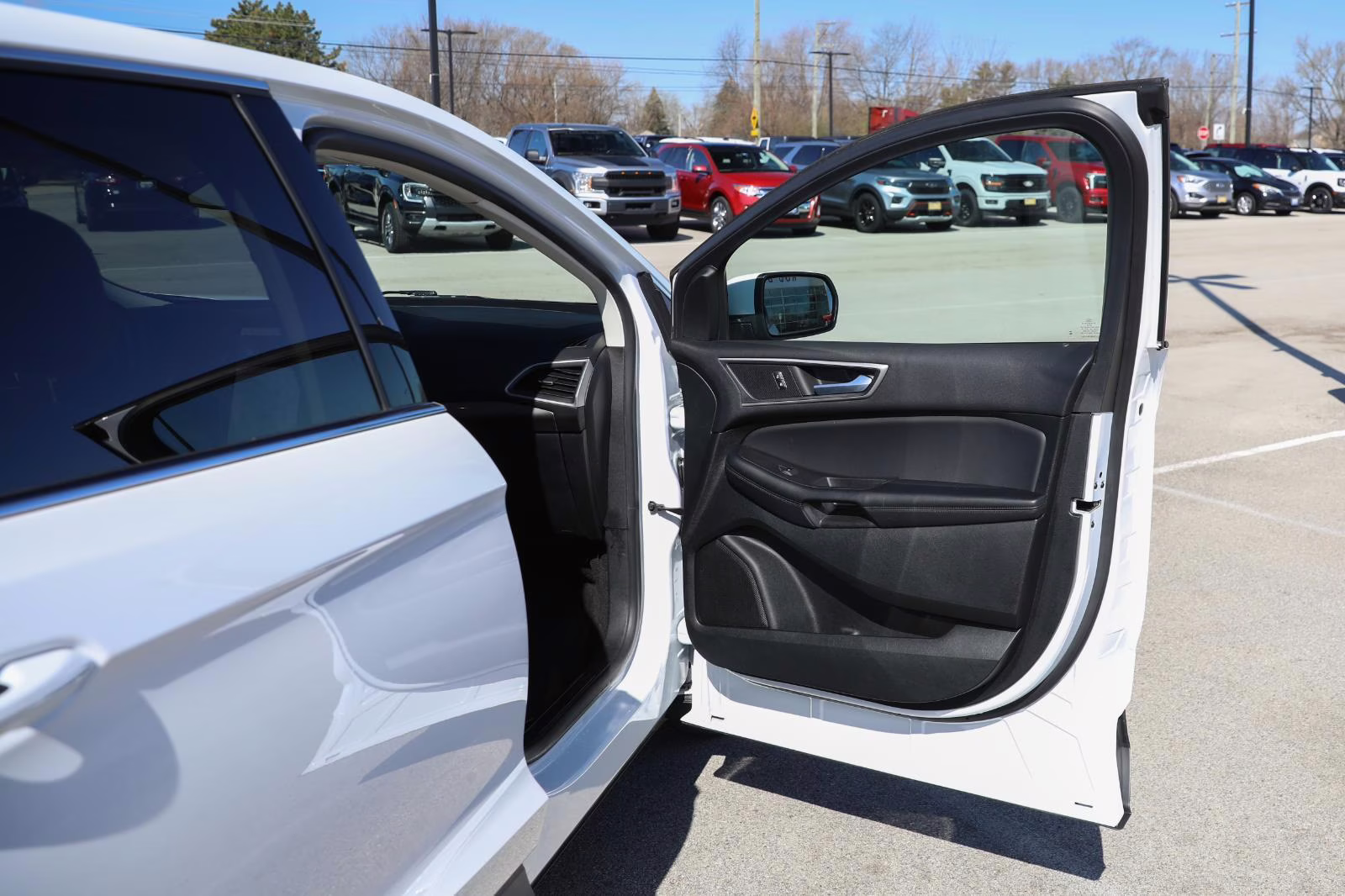2023 Oxford White Ford Edge SEL AWD SUV