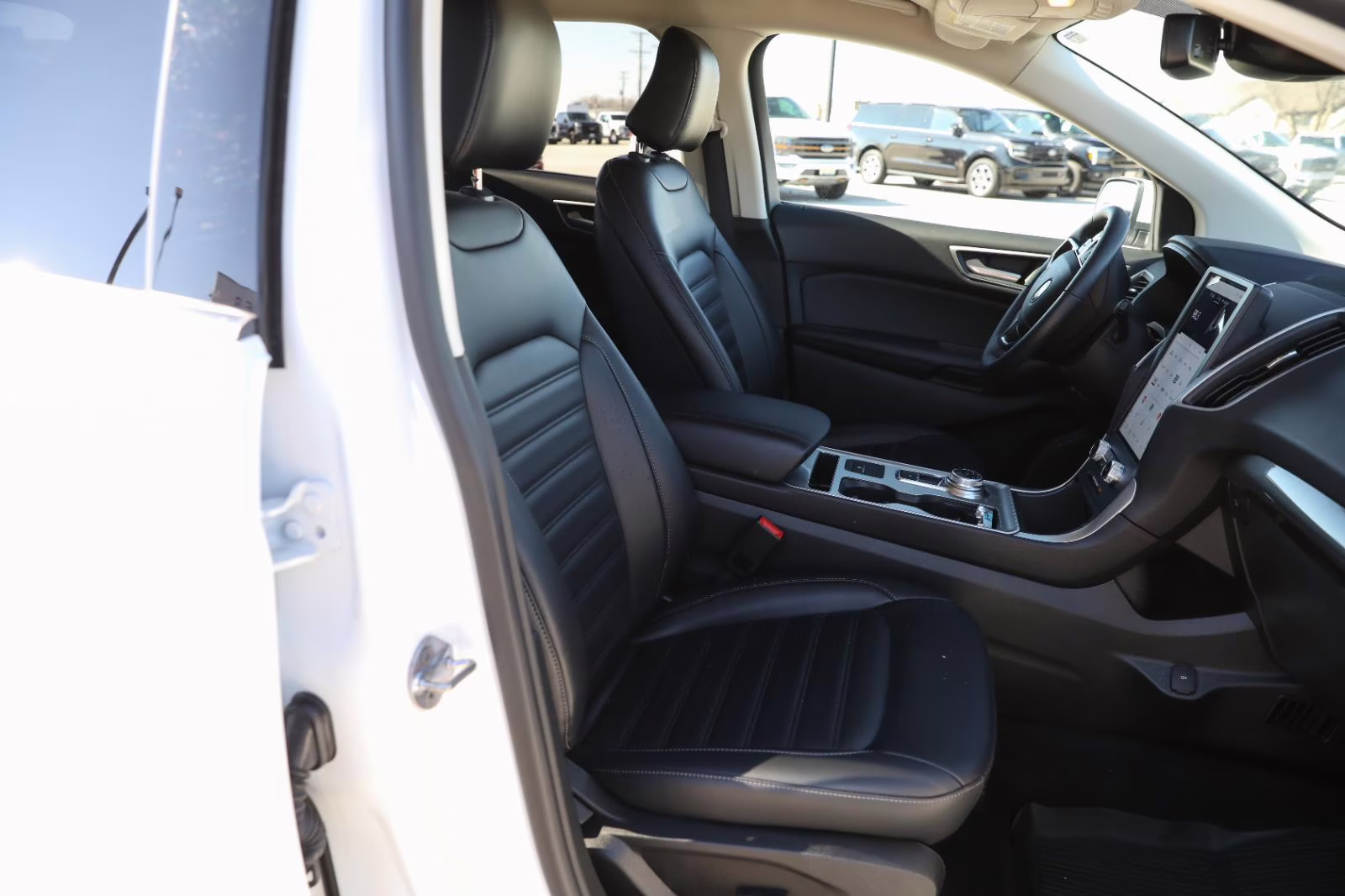 2023 Oxford White Ford Edge SEL AWD SUV
