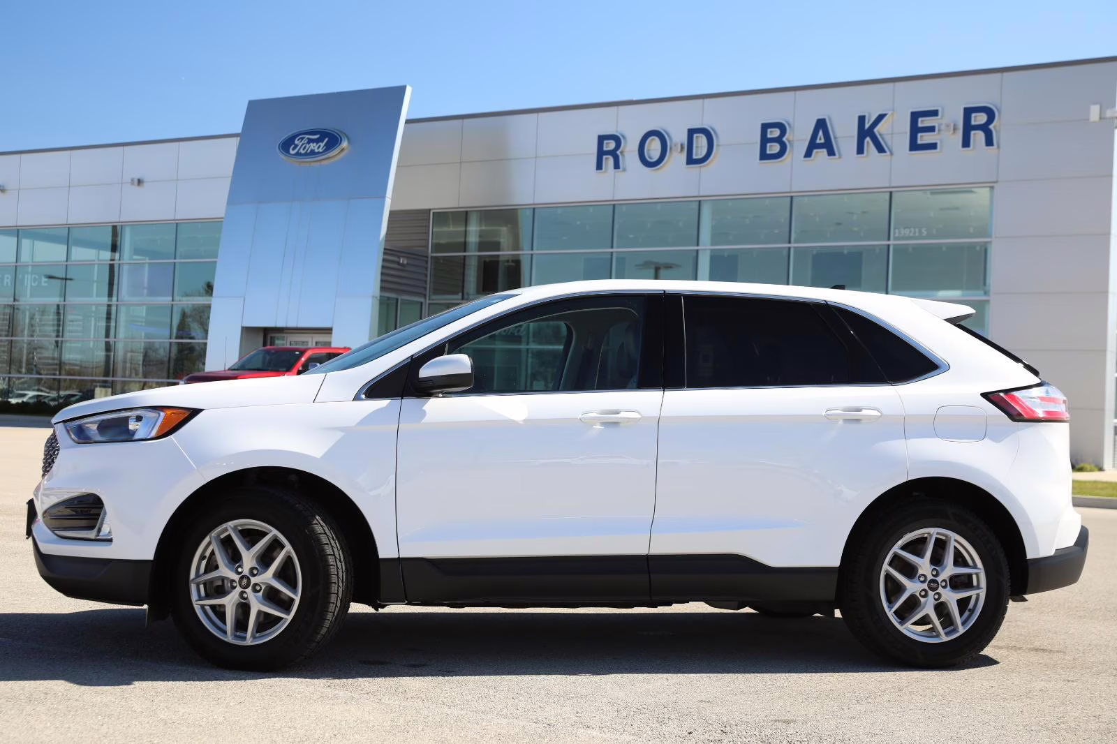 2023 Oxford White Ford Edge SEL AWD SUV