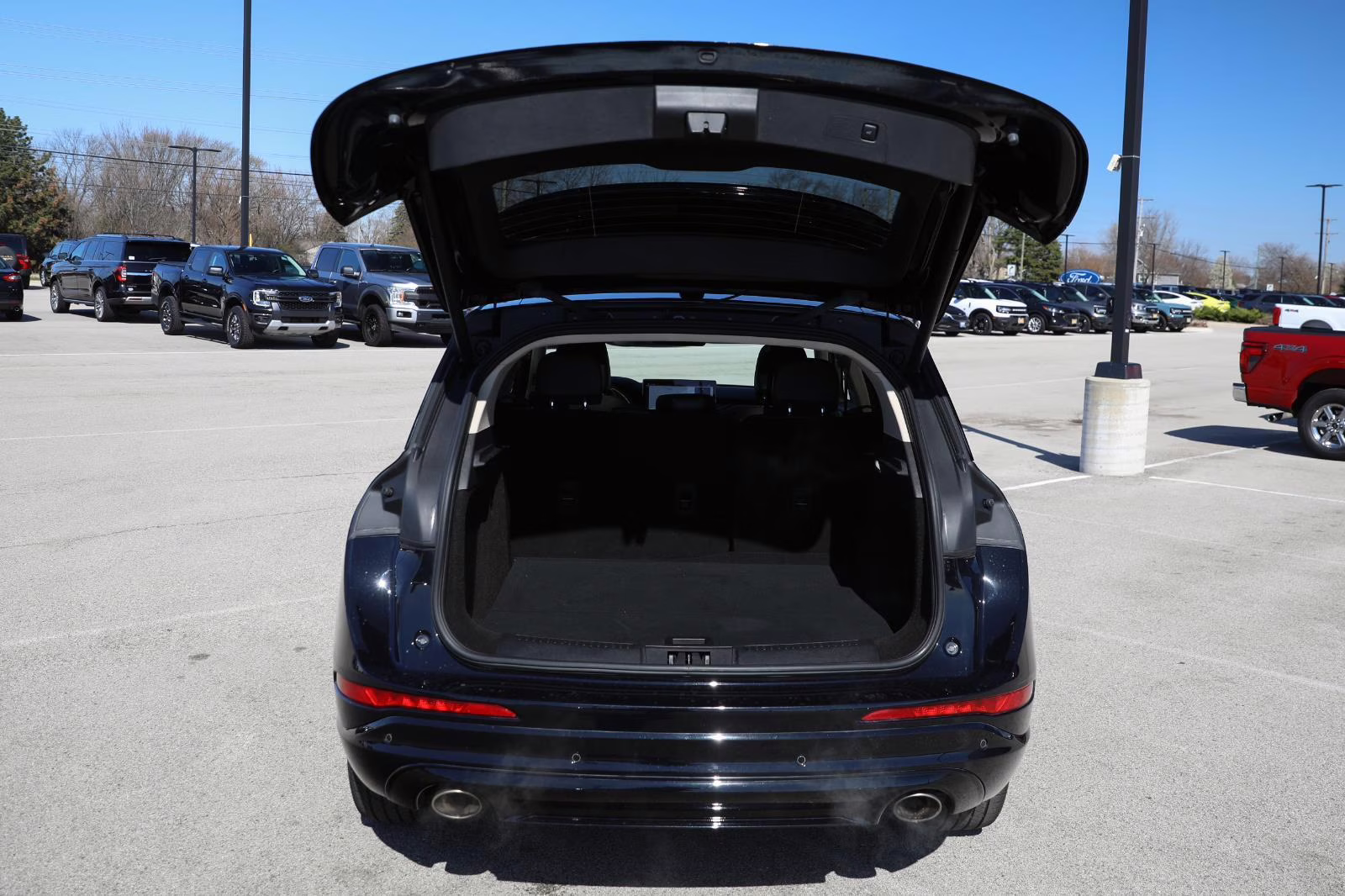 2023 Infinite Black Lincoln Corsair Reserve FWD SUV