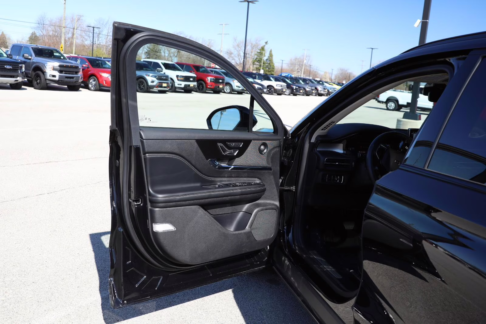 2023 Infinite Black Lincoln Corsair Reserve FWD SUV