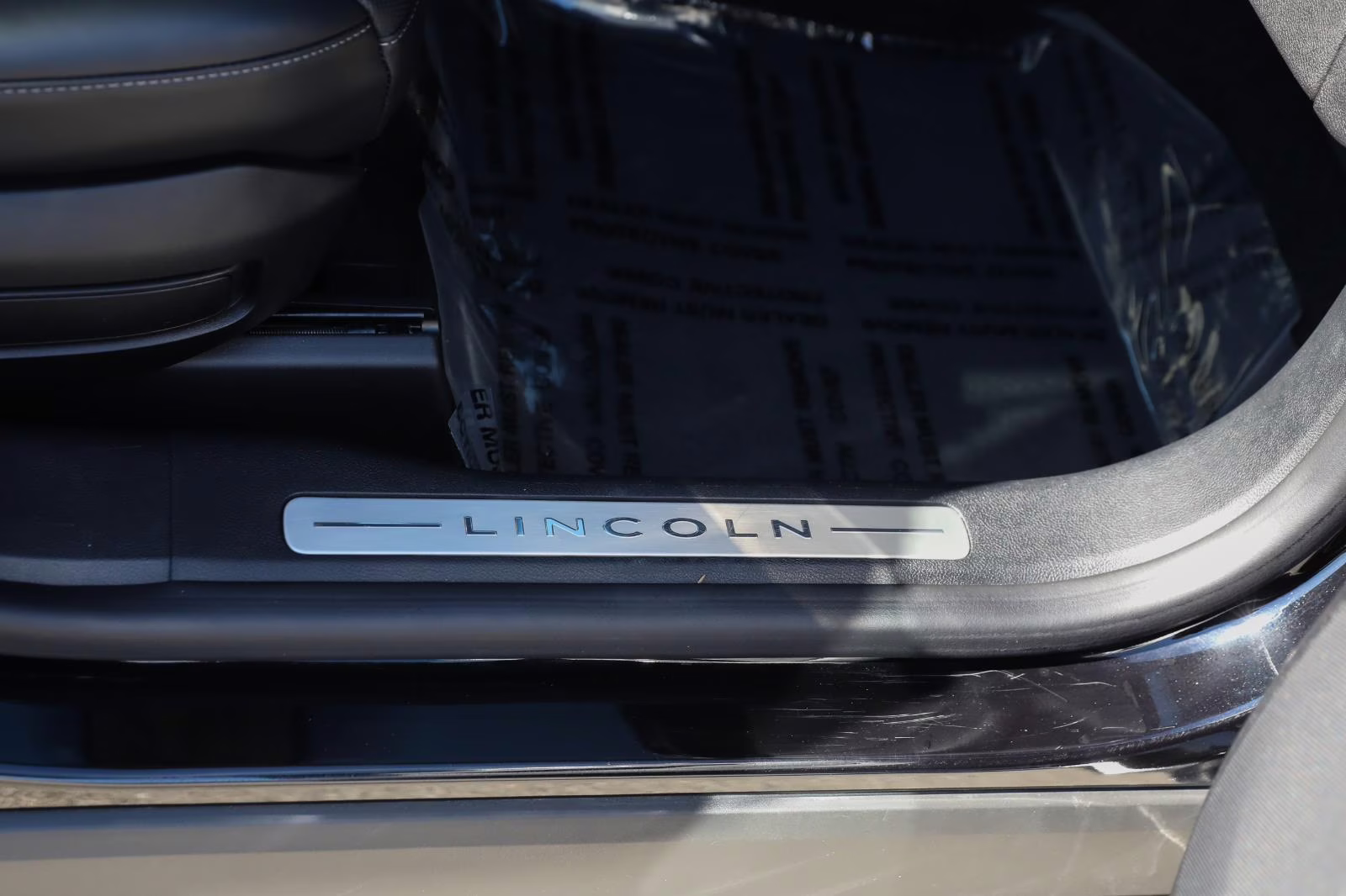 2023 Infinite Black Lincoln Corsair Reserve FWD SUV