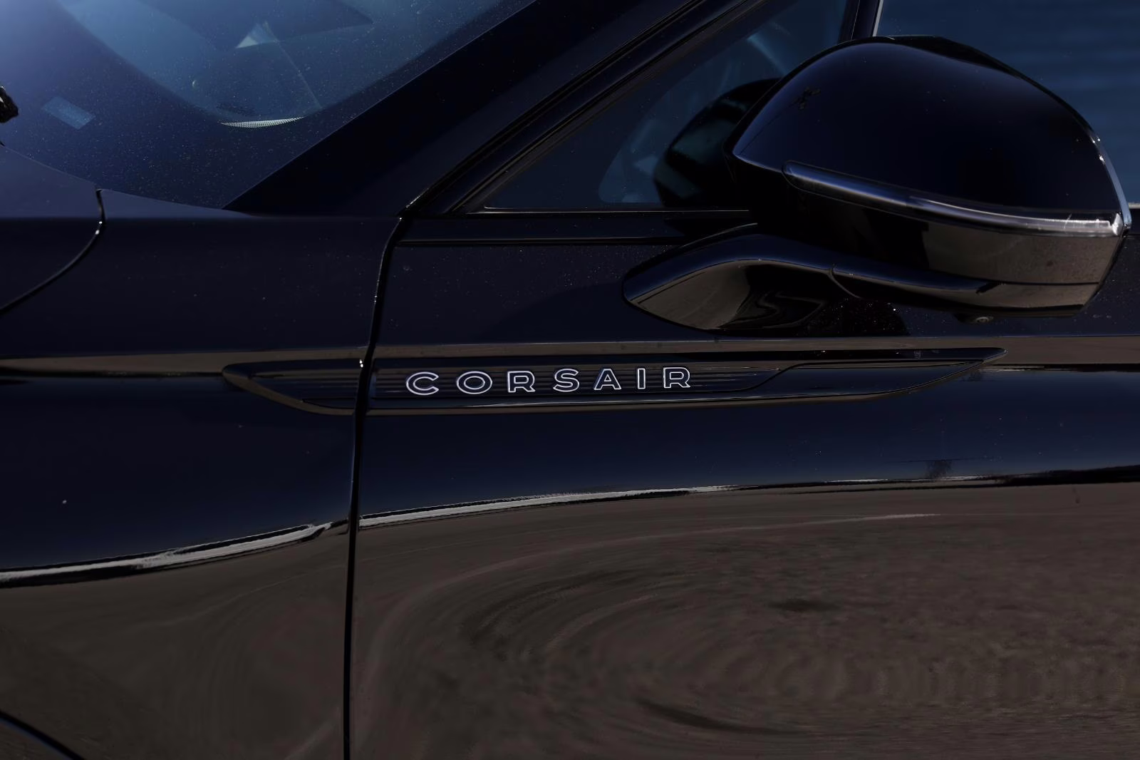 2023 Infinite Black Lincoln Corsair Reserve FWD SUV