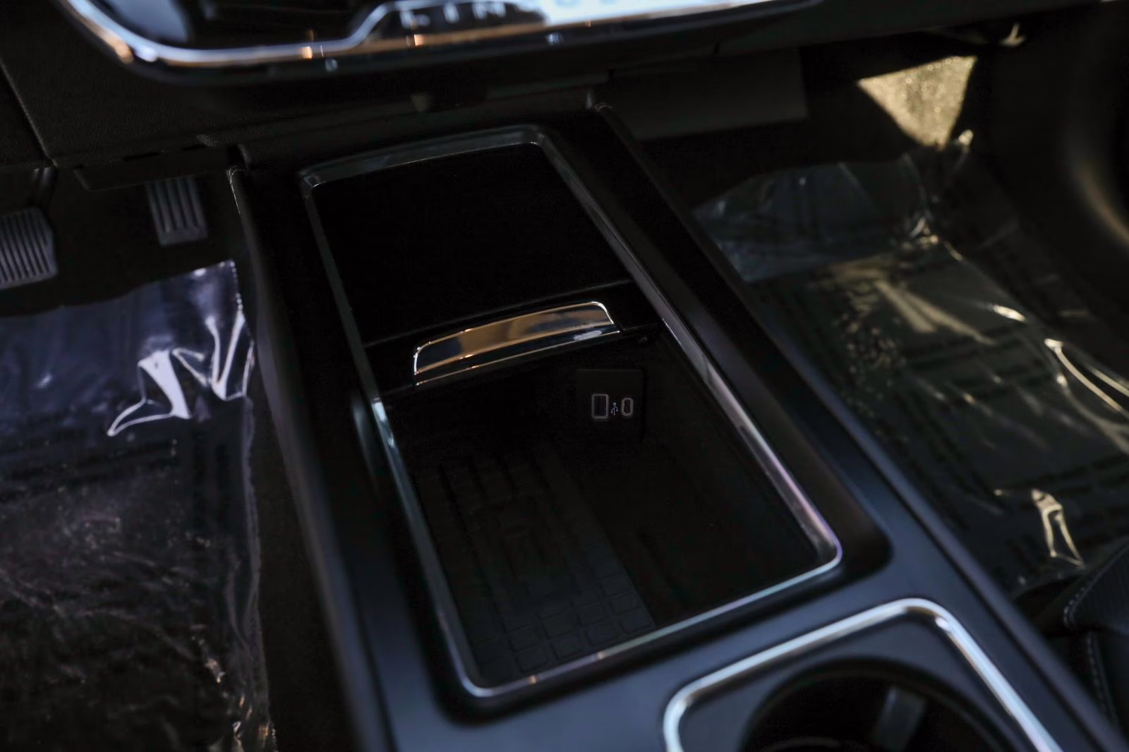 2023 Infinite Black Lincoln Corsair Reserve FWD SUV