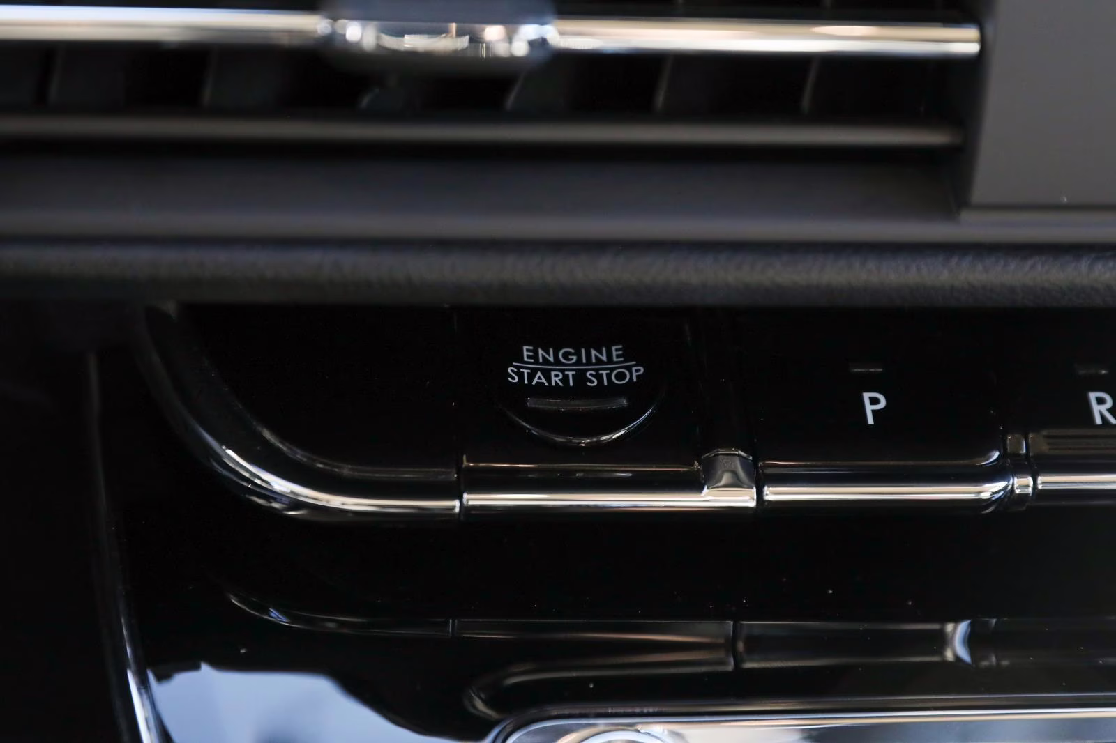 2023 Infinite Black Lincoln Corsair Reserve FWD SUV