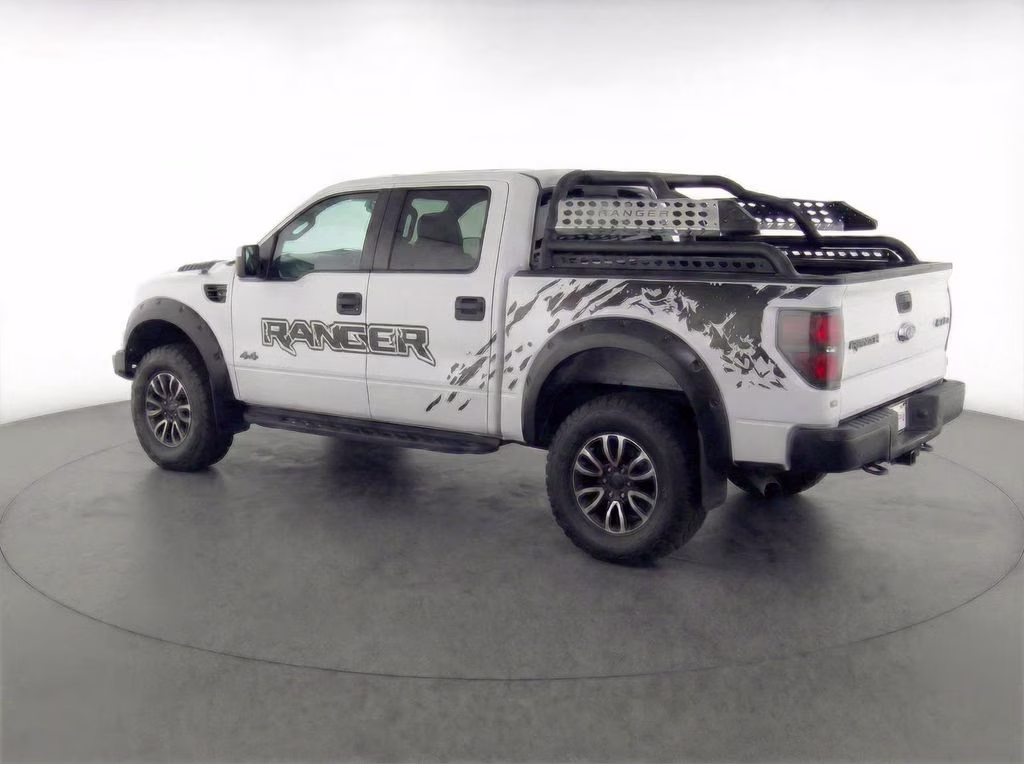 2014 Oxford White Ford F-150 SVT Raptor 4X4 Truck