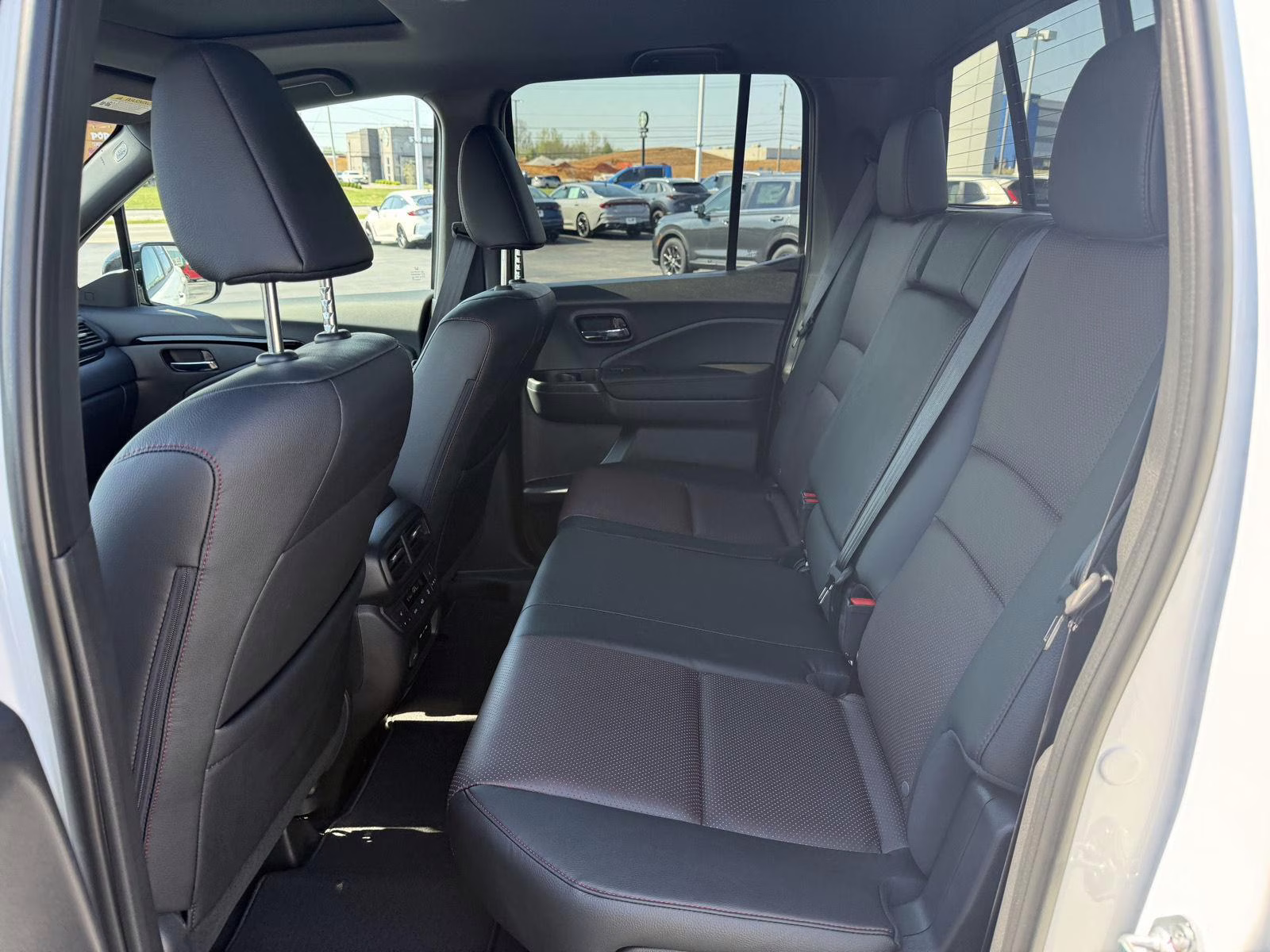 2026 Platinum White Pearl Honda Ridgeline Black Edition Two-Tone AWD Truck