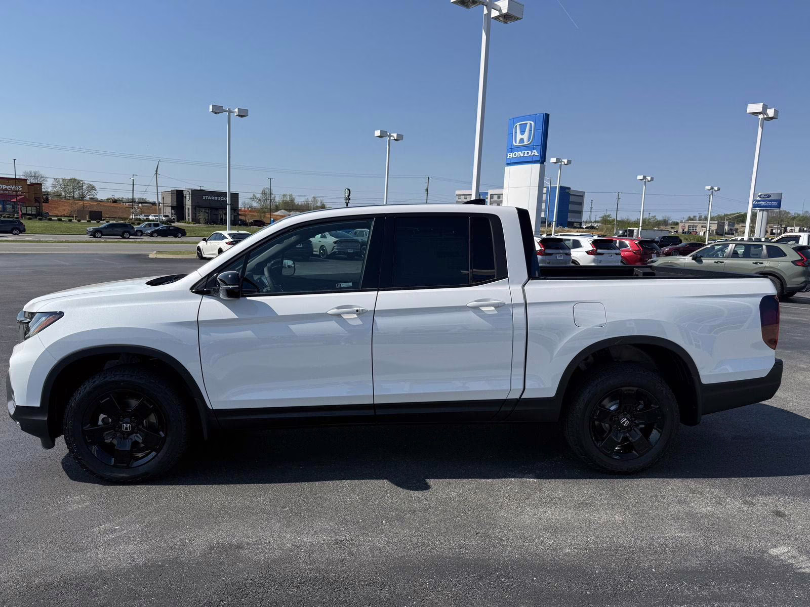 2026 Platinum White Pearl Honda Ridgeline Black Edition Two-Tone AWD Truck