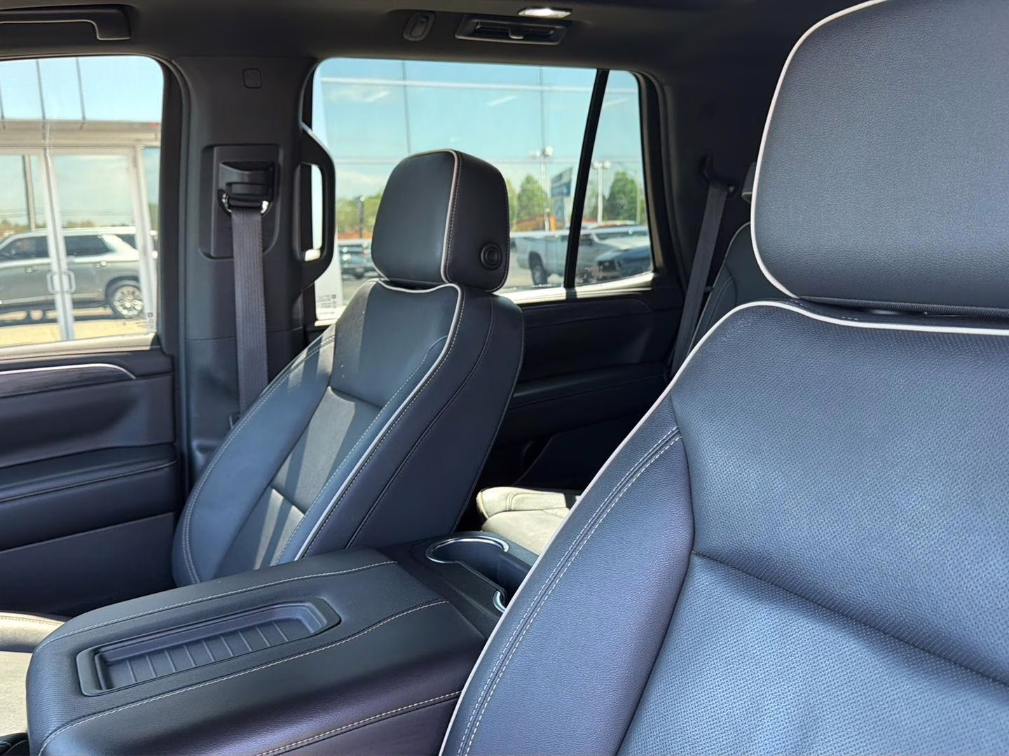 2022 Satin Steel Metallic GMC Yukon SLT 4X4 SUV