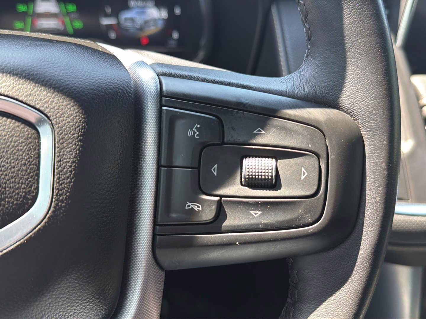 2022 Satin Steel Metallic GMC Yukon SLT 4X4 SUV