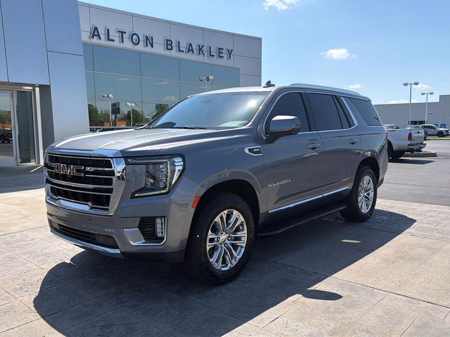 2022 Satin Steel Metallic GMC Yukon SLT 4X4 SUV