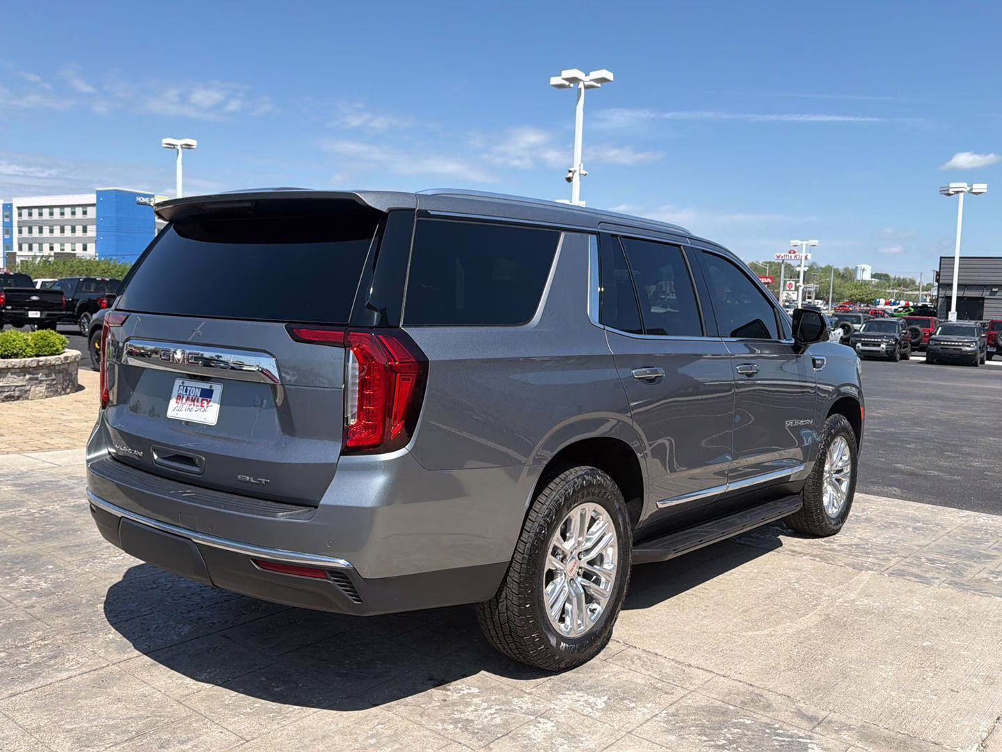 2022 Satin Steel Metallic GMC Yukon SLT 4X4 SUV