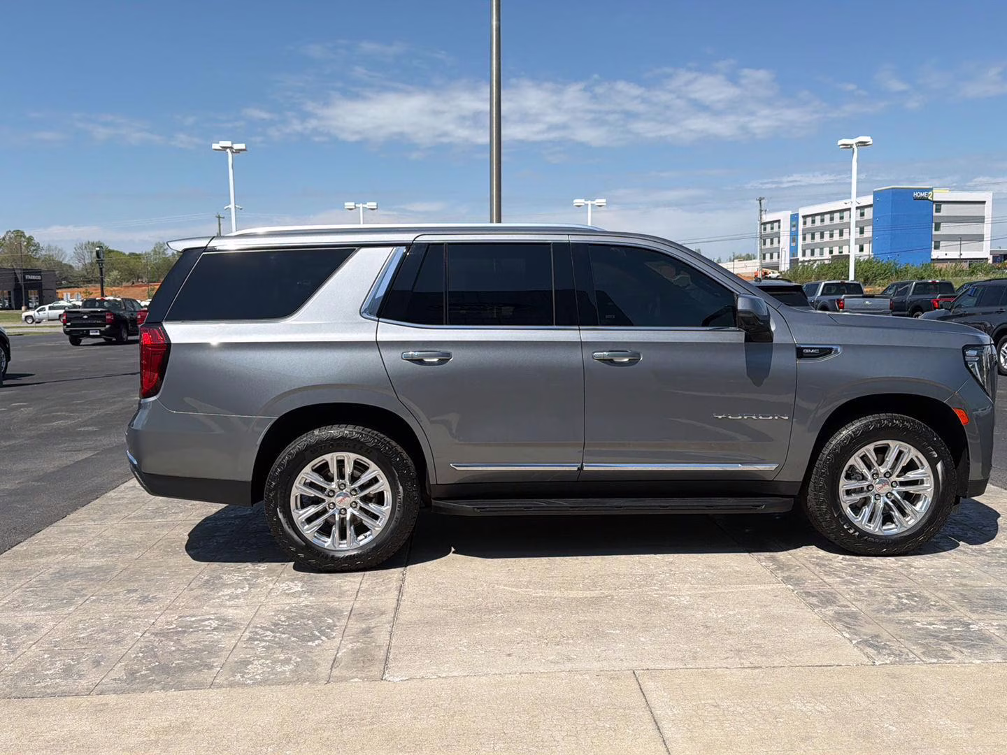 2022 Satin Steel Metallic GMC Yukon SLT 4X4 SUV