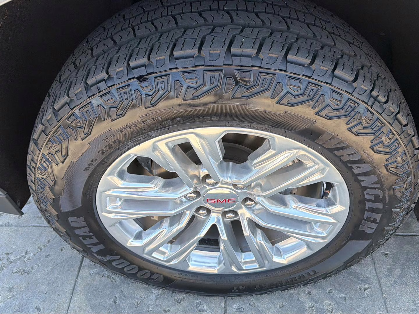 2022 Satin Steel Metallic GMC Yukon SLT 4X4 SUV