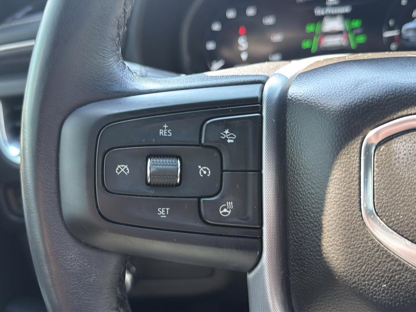 2022 Satin Steel Metallic GMC Yukon SLT 4X4 SUV
