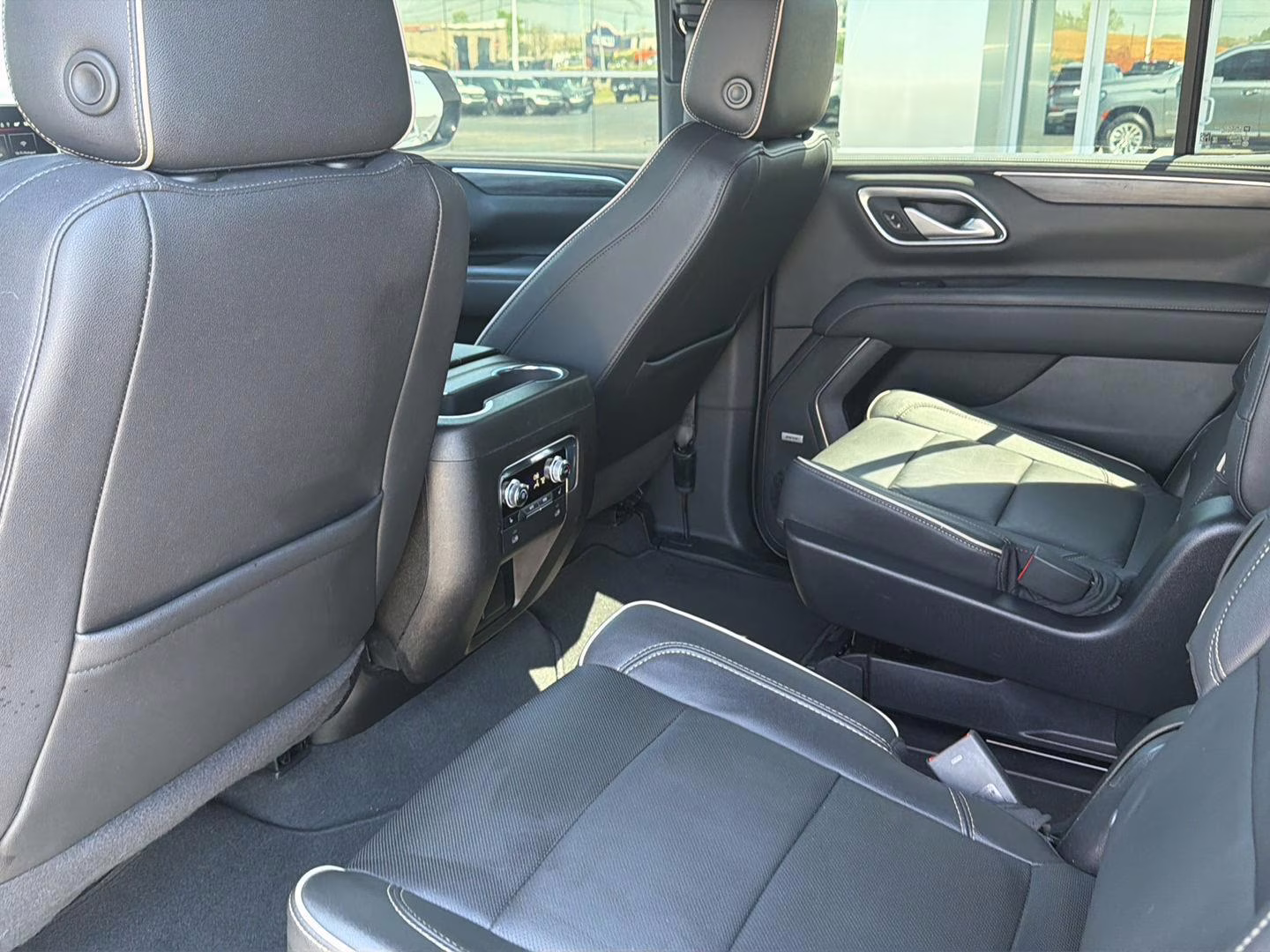 2022 Satin Steel Metallic GMC Yukon SLT 4X4 SUV