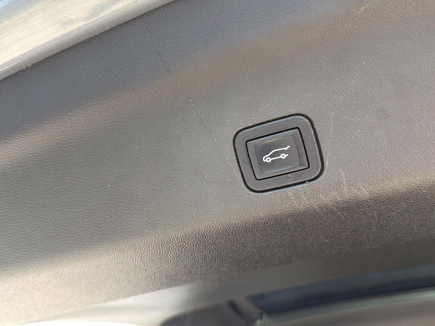 2022 Satin Steel Metallic GMC Yukon SLT 4X4 SUV