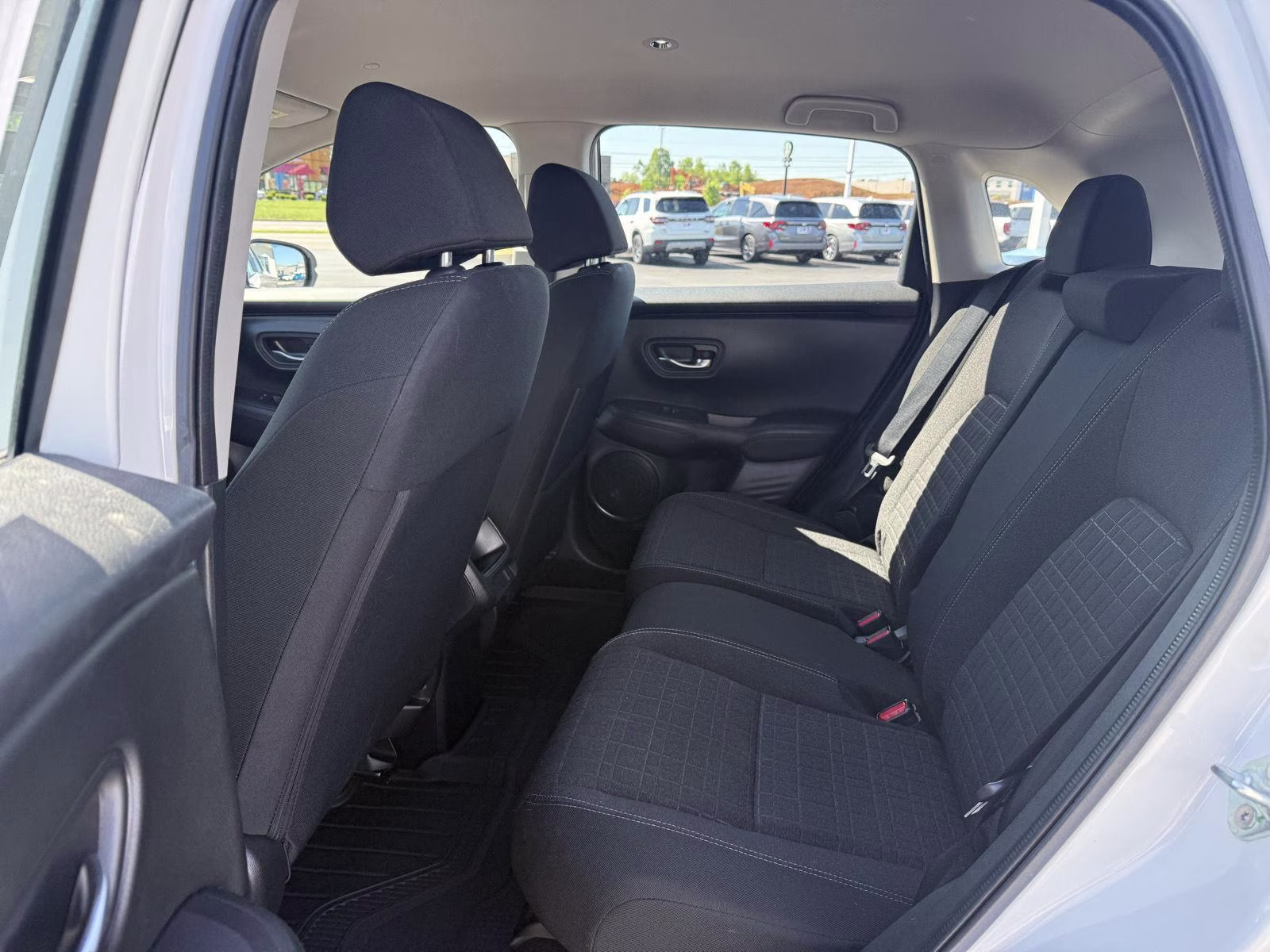 2023 Platinum White Pearl Honda HR-V LX AWD SUV
