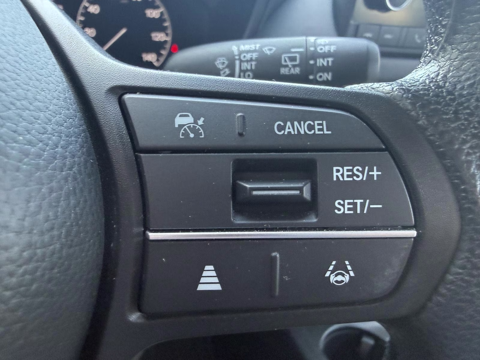 2023 Platinum White Pearl Honda HR-V LX AWD SUV