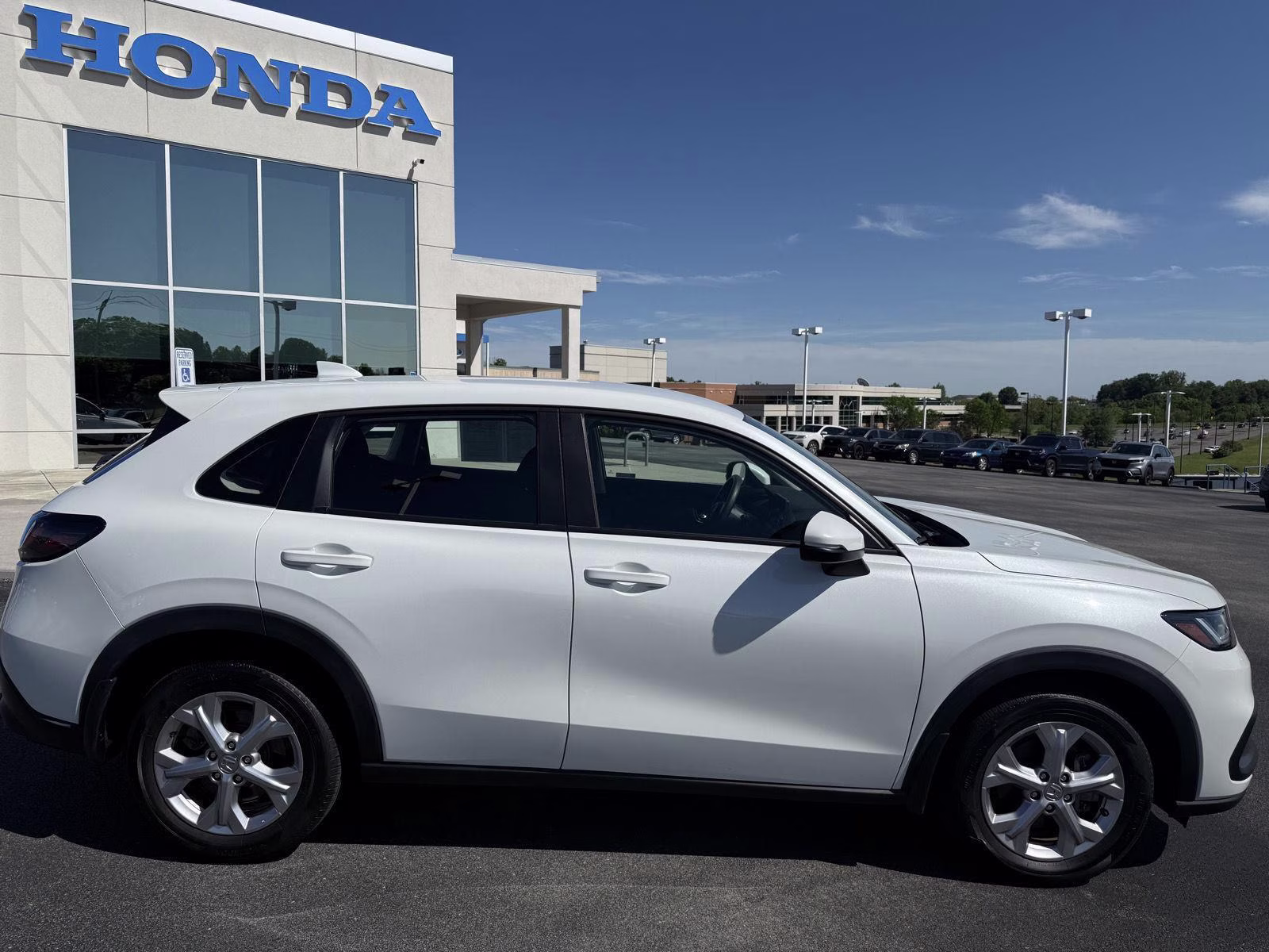 2023 Platinum White Pearl Honda HR-V LX AWD SUV