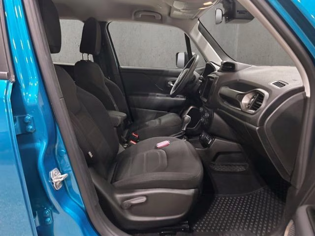 2022 Bikini Metallic Clearcoat Jeep Renegade Latitude 4X4 SUV