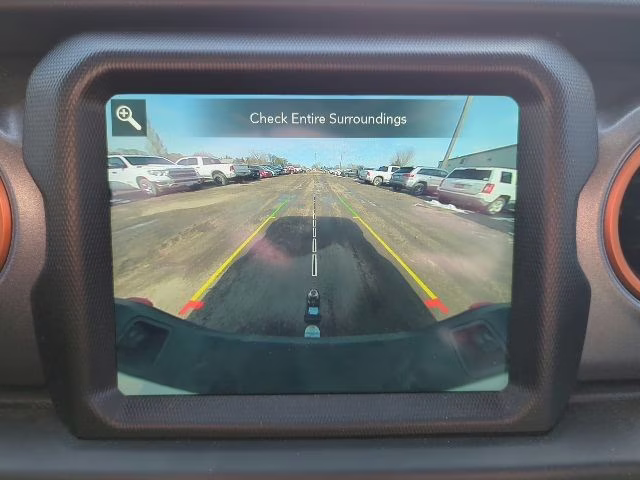 2022 Bright White Clearcoat Jeep Gladiator Mojave 4X4 Truck