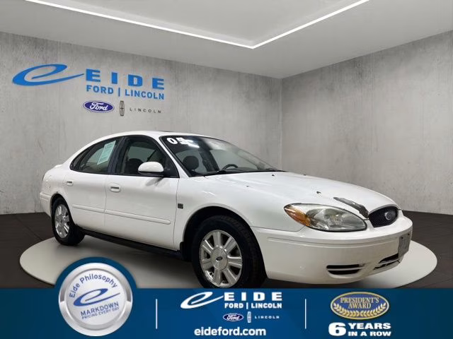 2005 Vibrant White Clearcoat Ford Taurus SEL FWD Sedan